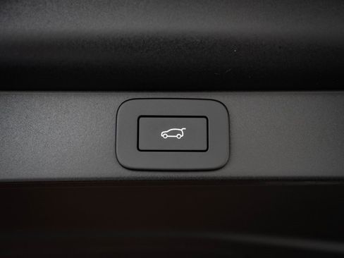 New 2026 Land Rover Range Rover SE image 20