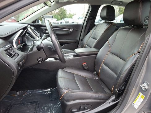 Used 2018 Chevrolet Impala Premier w/ Premier Confidence Package image 13