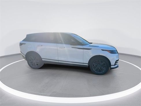 Used 2024 Land Rover Range Rover Velar Dynamic SE image 8