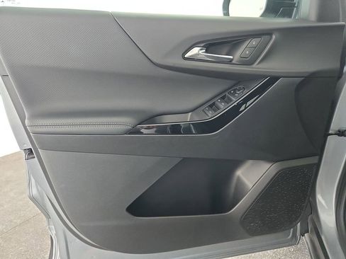 Used 2025 Chevrolet Equinox LT image 27