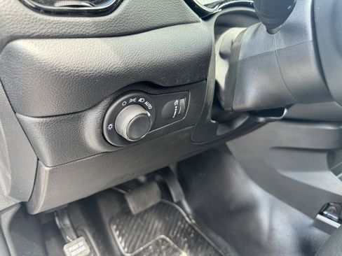 Used 2023 Dodge Durango AWD w/ Technology Group image 38