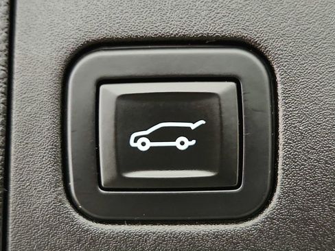 Used 2019 Cadillac XT4 Sport AWD/4WD image 36