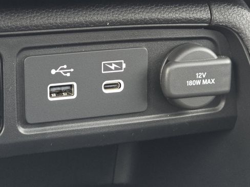 New 2025 Honda Pilot Touring image 12