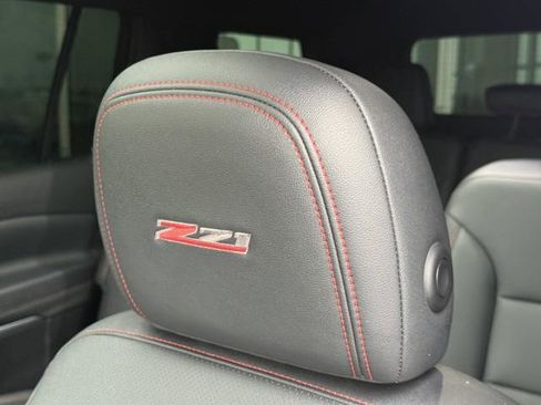 Used 2025 Chevrolet Traverse Z71 w/ Enhanced Driving Package AWD/4WD image 18