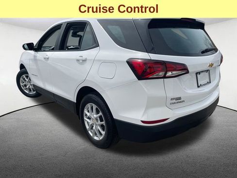 Used 2024 Chevrolet Equinox LS AWD/4WD image 9