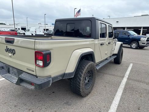 Used 2020 Jeep Gladiator Sport w/ Quick Order Package 24S AWD/4WD image 4