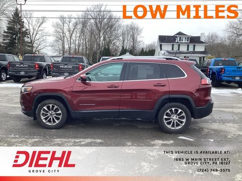 Used 2019 Jeep Cherokee Latitude Plus w/ Cold Weather Group image 4