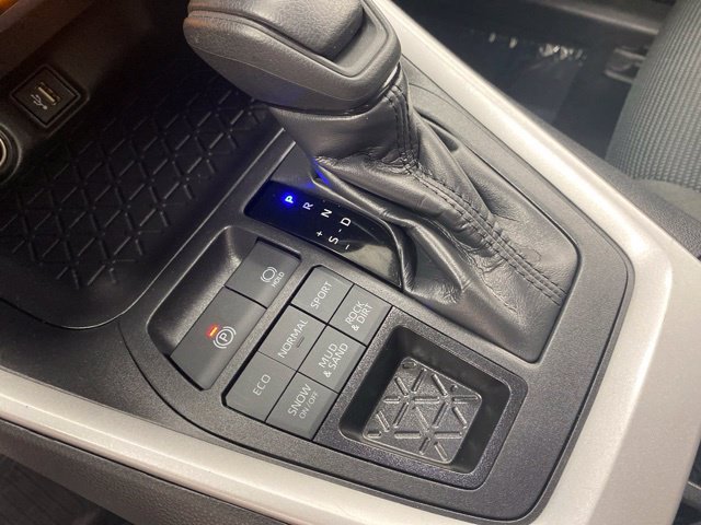 Certified 2025 Toyota RAV4 LE AWD/4WD image 20