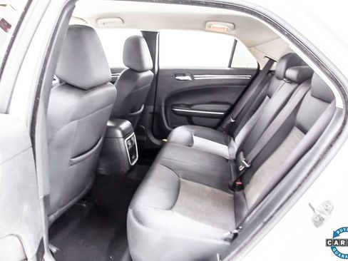 Used 2023 Chrysler 300 Touring w/ Sport Appearance Package image 21