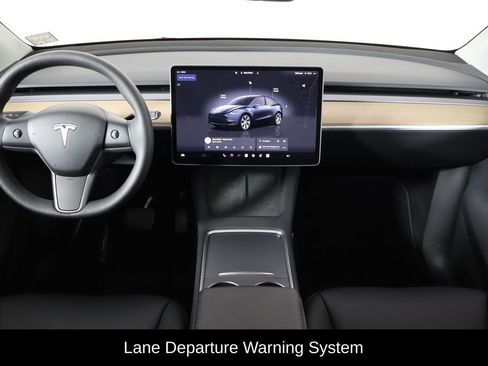 Used 2024 Tesla Model Y Long Range AWD/4WD image 13