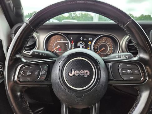 Used 2021 Jeep Gladiator Sport AWD/4WD image 22