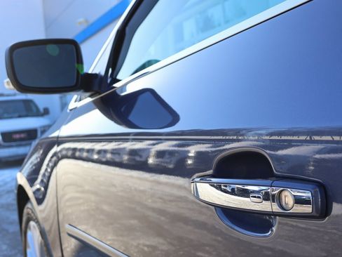 Used 2013 Buick LaCrosse Premium w/ Entertainment Package image 10