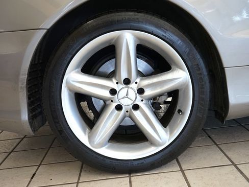Used 2005 Mercedes-Benz SL 500 image 56