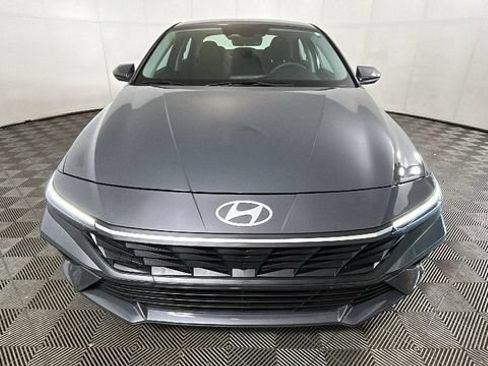 Certified 2024 Hyundai Elantra SEL FWD image 7