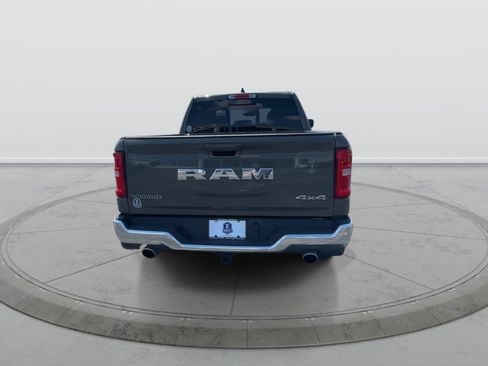 Used 2026 RAM 1500 Laramie AWD/4WD image 7