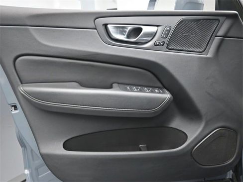 Certified 2023 Volvo XC60 B5 Ultimate image 21
