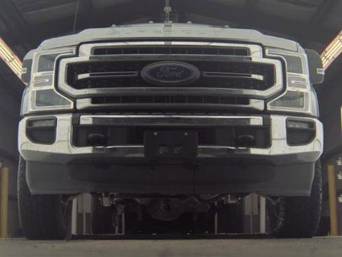 Used 2022 Ford F250 Lariat w/ Lariat Ultimate Package image 3