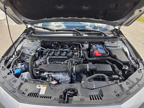 Used 2025 Honda Accord LX image 31