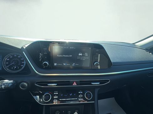 Used 2022 Hyundai Sonata SEL FWD image 19