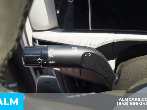 Used 2025 Hyundai Santa Fe Calligraphy FWD image 17