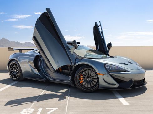 Used 2020 McLaren 620R RWD image 23