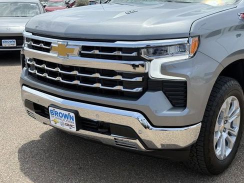 New 2026 Chevrolet Silverado 1500 LTZ w/ Z71 Off-Road Package AWD/4WD image 15
