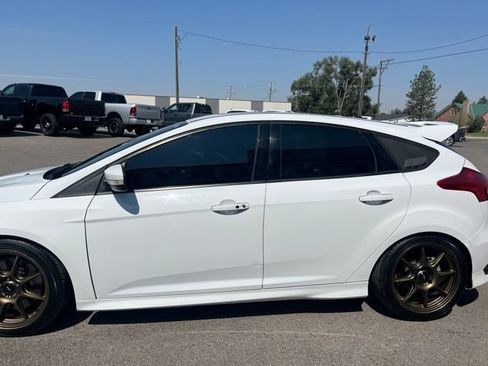 Used 2016 Ford Focus ST FWD image 6