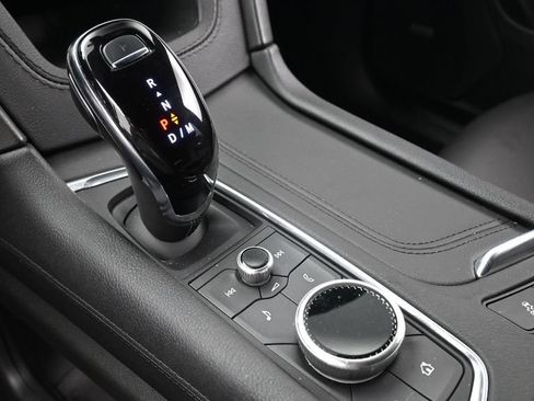 Certified 2024 Cadillac XT5 Luxury FWD image 25