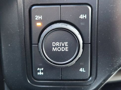 New 2025 Ford F250 Lariat w/ Lariat Ultimate Package image 16