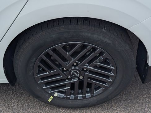 New 2026 Nissan Sentra SV w/ SV Convenience Package FWD image 7