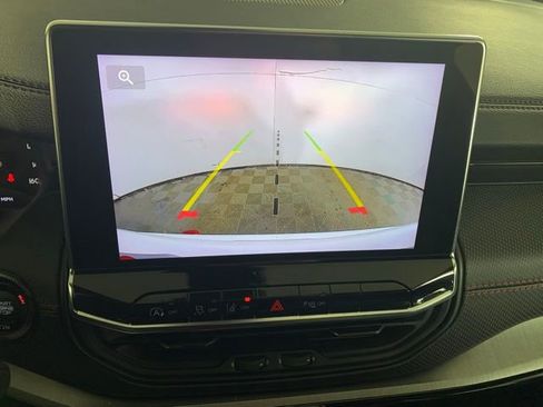 Used 2025 Jeep Compass Trailhawk image 11