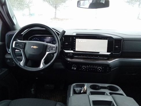 Used 2023 Chevrolet Silverado 1500 LT image 7