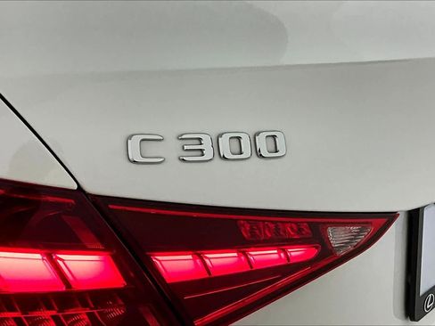 Used 2022 Mercedes-Benz C 300 Sedan image 9