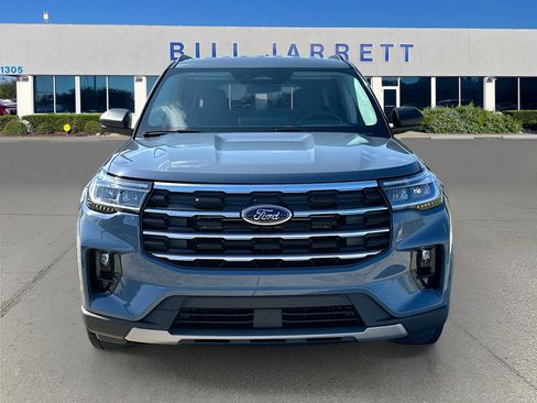 New 2026 Ford Explorer Active image 2