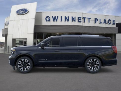 New 2026 Ford Expedition Max Platinum image 3