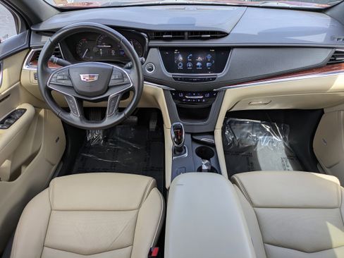 Used 2019 Cadillac XT5 Luxury FWD image 14