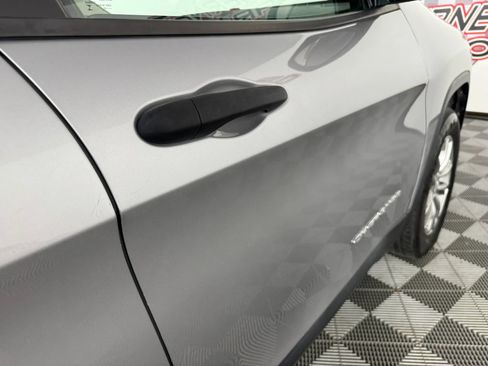 Used 2017 Jeep Cherokee Sport AWD/4WD image 26