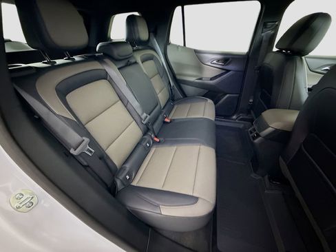 New 2026 Chevrolet Equinox LT w/ Convenience Package II FWD image 25