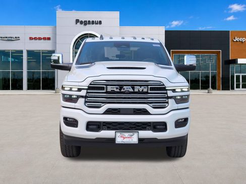 New 2026 RAM 2500 Laramie w/ Sport Appearance Package AWD/4WD image 6