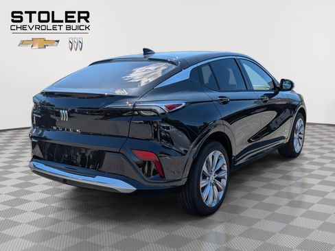 New 2025 Buick Envista Avenir image 3