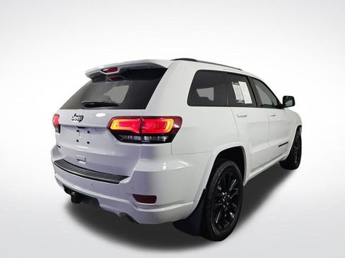 Used 2021 Jeep Grand Cherokee Altitude image 7