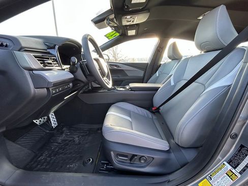 Used 2026 Toyota Camry SE image 12