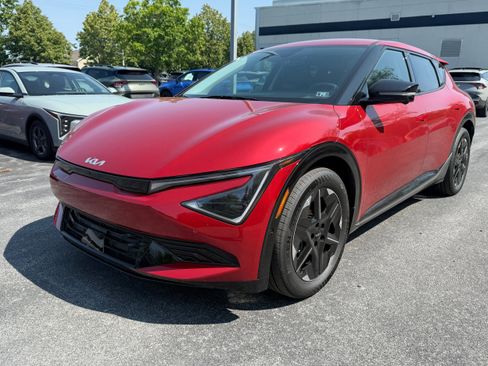 New 2025 Kia EV6 Wind image 1