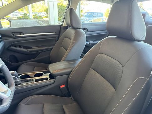 Used 2023 Nissan Altima 2.5 SV FWD image 19