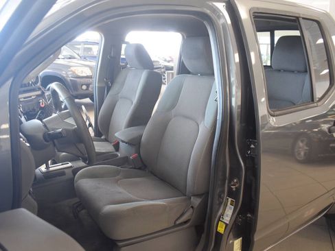 Used 2016 Nissan Frontier SV w/ SV Value Truck Package RWD image 52