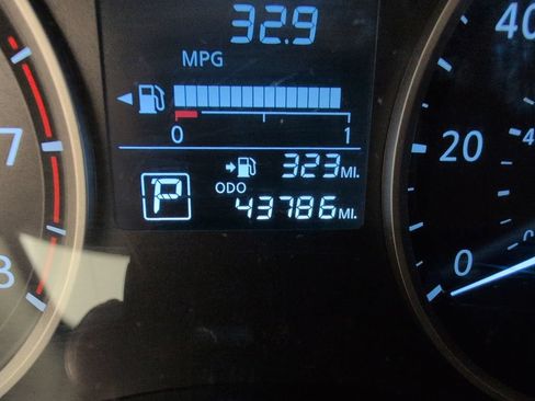 Used 2025 Nissan Versa S FWD image 24
