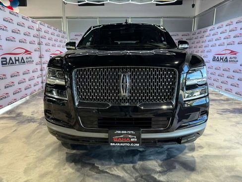 Used 2024 Lincoln Navigator L Reserve AWD/4WD image 3
