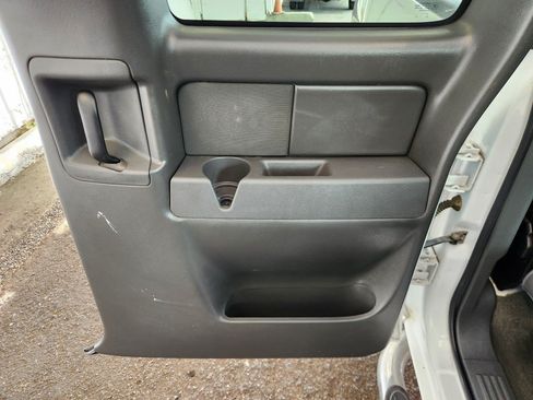 Used 2006 Chevrolet Silverado 1500 LT w/ Onstar Plus Package AWD/4WD image 15