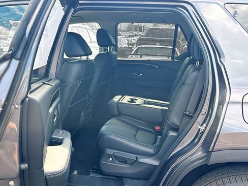 Certified 2025 Honda Pilot EX-L image 6