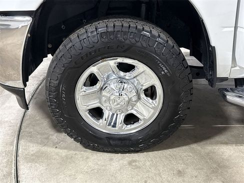 Used 2022 RAM 2500 Big Horn image 25